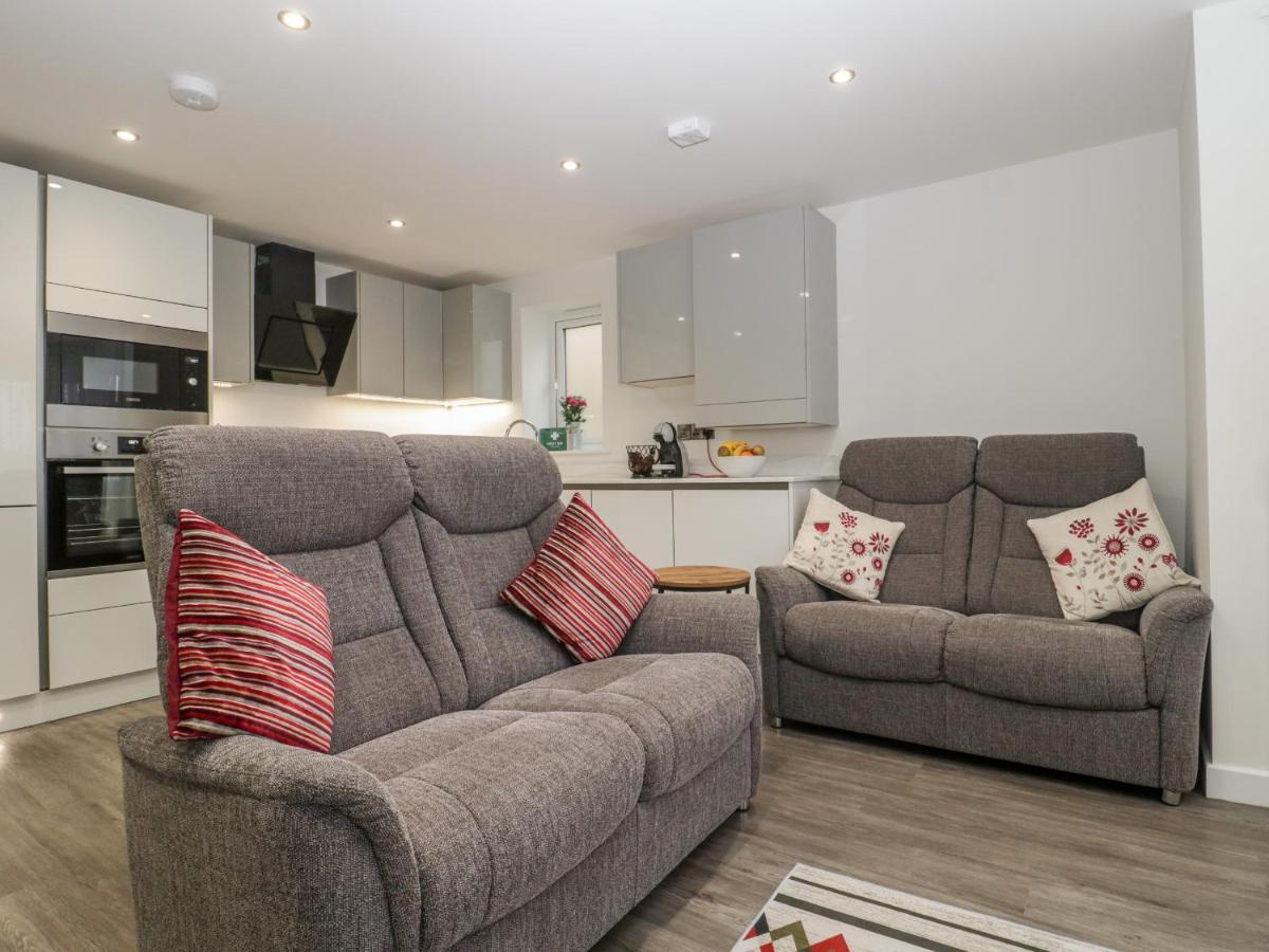 דירות וויימות' Flat 2, 38 Preston Road מראה חיצוני תמונה