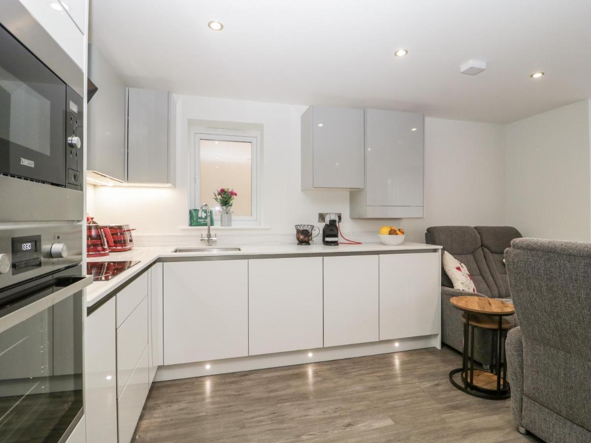 דירות וויימות' Flat 2, 38 Preston Road מראה חיצוני תמונה